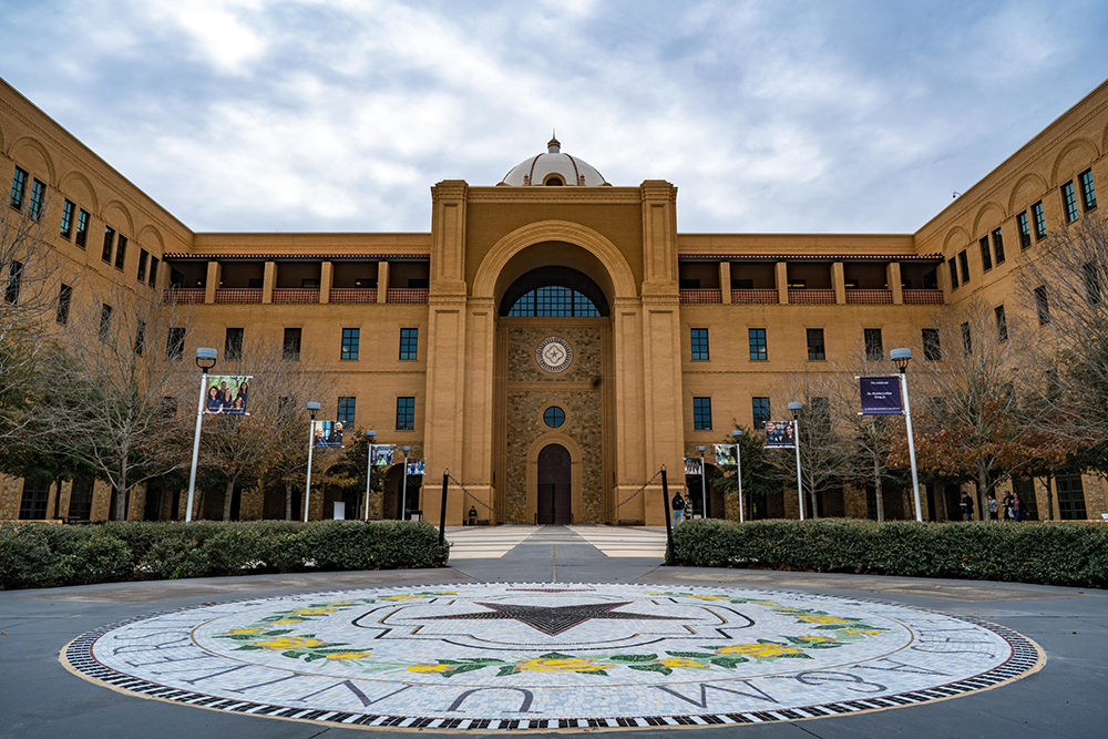 Central Academic Building with Courtyard Seal