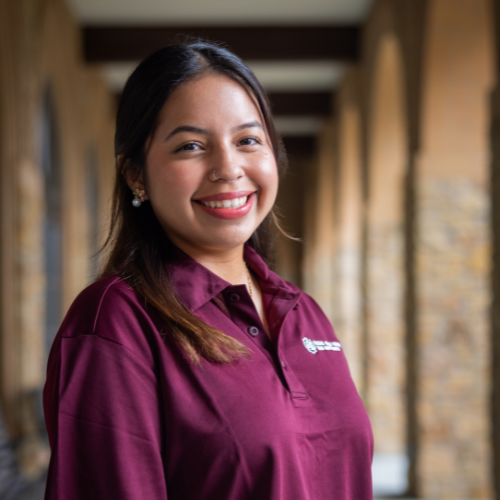 Alizah Garza Headshot