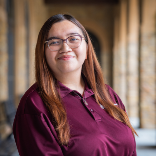 Anna Tovar Headshot