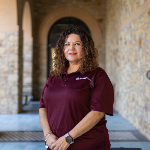 Irene Valdez Headshot